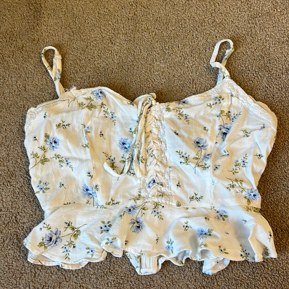 Forever 21 Floral Cropped Tank